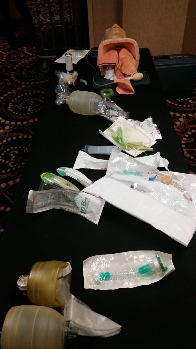 MarinaG17807027's tweet photo. Manitoba Paramedics staying fresh in airway skills through provincial conference workshops #InterAct2016 Fantastic job again this year!π https://t.co/LTggww6PTj