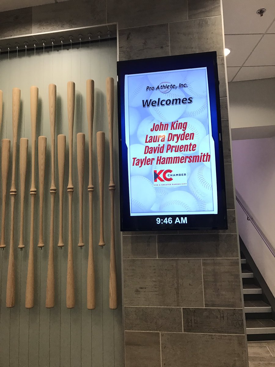 kcchamberGROW's tweet photo. Hanging out this morning @ProAthleteInc taking a tour of this amazing facility! https://t.co/zVvCUp9JKc