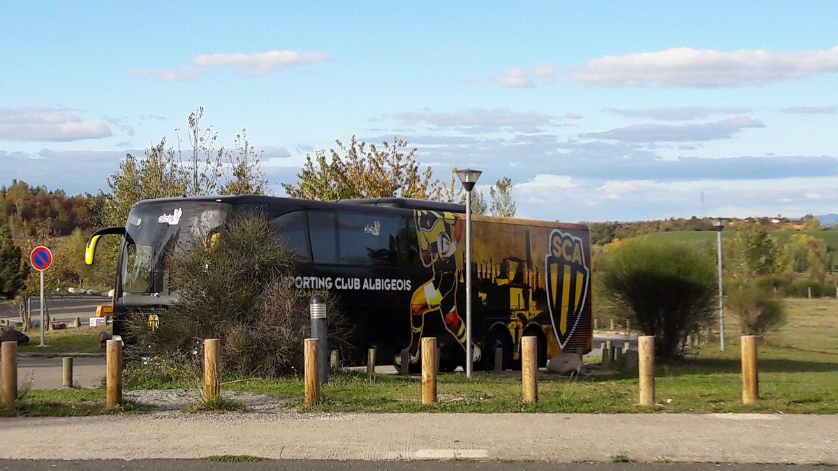 CapDecouverteVM's tweet image. L'équipe du SCA en préparation à #Cap'Découverte. Mise au vert avant le match contre Oyonnax! @SCA_OFFICIEL #tarn
