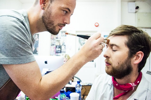 hotpress's tweet photo. Makeup maestro @Michaelbmakeup in action for @VOX_BAND's @BeKreativ Foto Series! #BeKreativ 

https://t.co/m5R0eLvu1k https://t.co/58ZtO5rZ2p