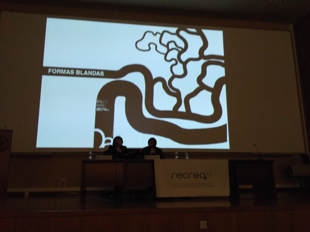 recreadesign's tweet photo. Comenzamos el jueves con las FORMAS BLANDAS de Jesús y Jairo de OA Estudio #IVDiseño360 https://t.co/ZDXCfFi1cD