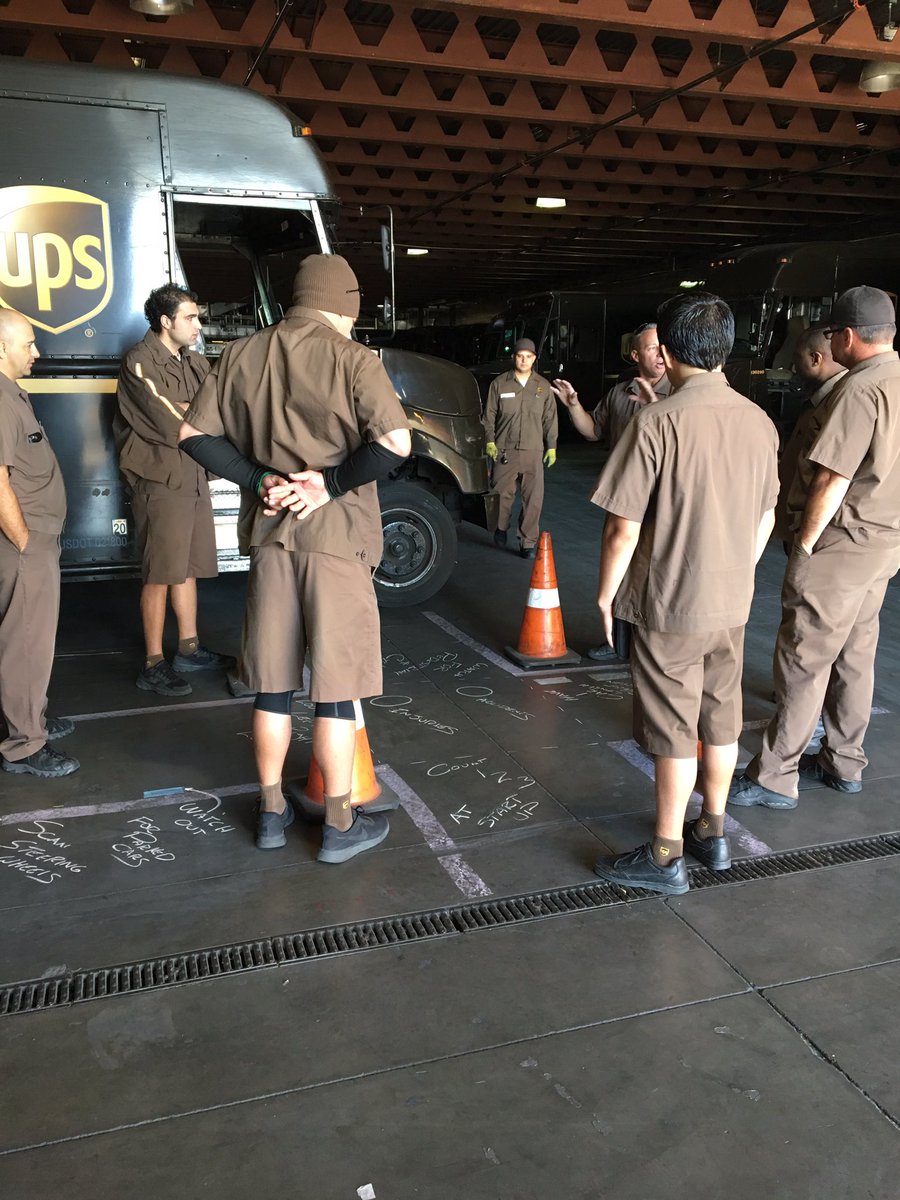 UPSHorizonLV's tweet photo. Zero Heros participating in an intersection demonstration today!  EVERYONE WILL BE A ZERO HERO...0/0 Day! https://t.co/MDiDbbceaI