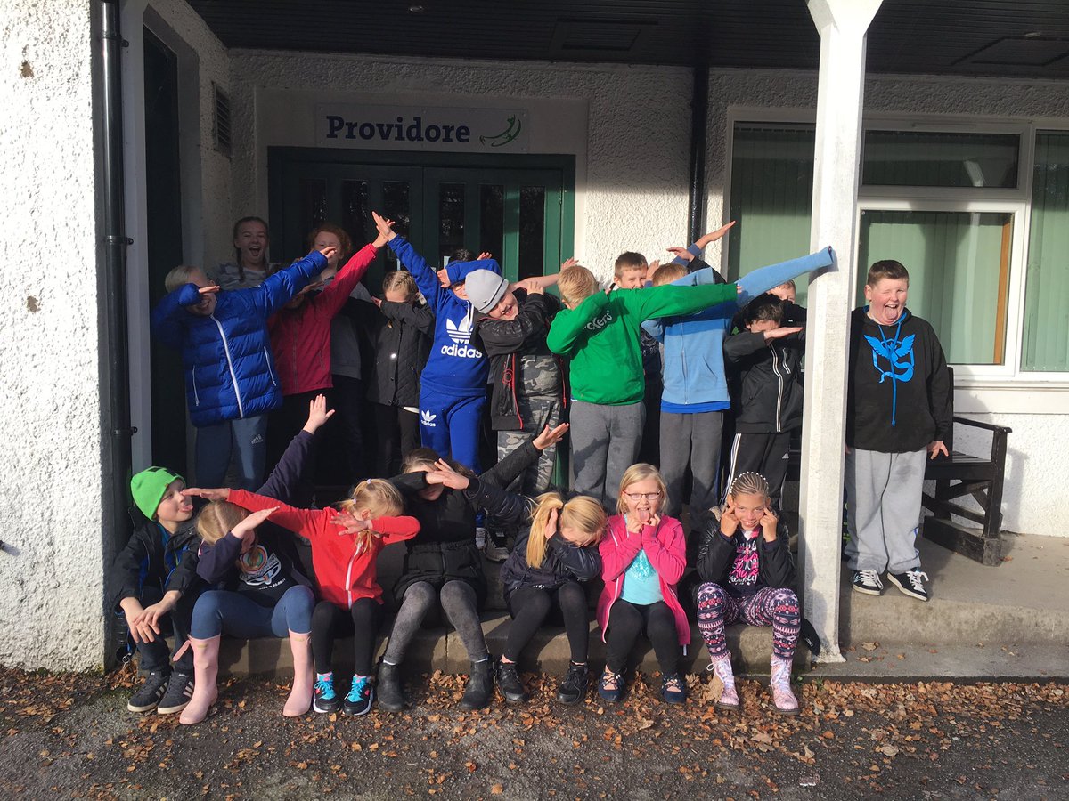 LauriestonP2's tweet photo. We had a brilliant day at Auchengillan! We all tried something new and some of us even faced our biggest fears! #teamwork #proudteacher https://t.co/oPYZGsyyJ2