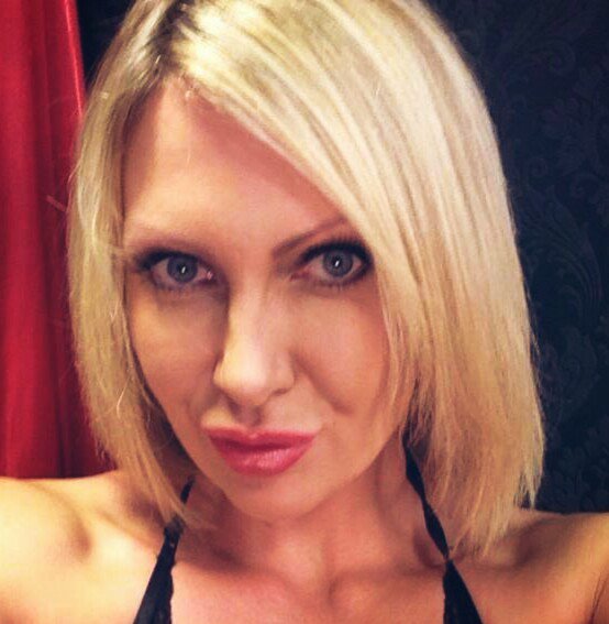CratosMichael's tweet photo. @leigh_darby I love you 💕❤😚😘😍 https://t.co/9Jua5ZExaj