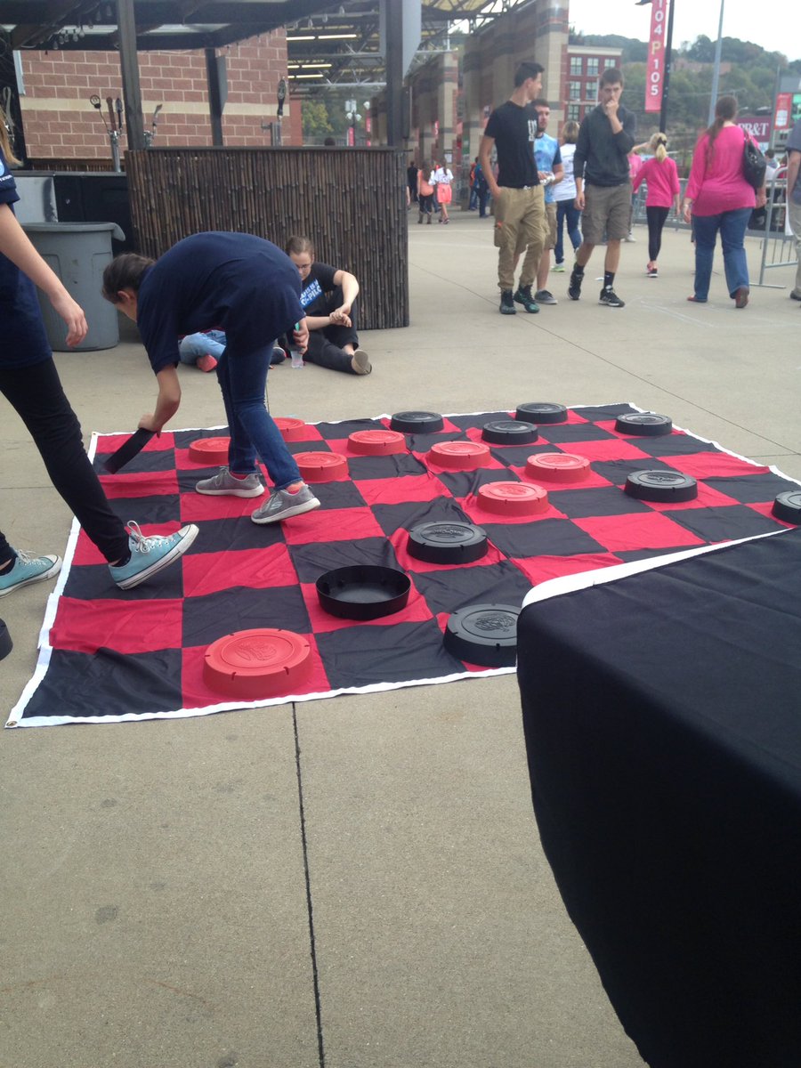 bupony's tweet photo. Checker game at the #PumpkinDrop at #AppalachianPowerPark https://t.co/ENGPNJ2mzP