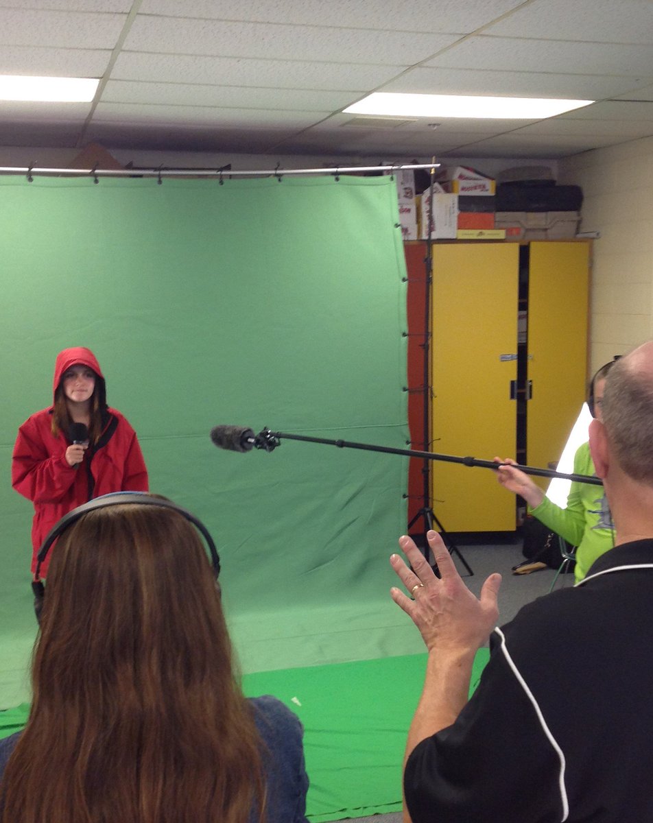 lms_computers's tweet photo. LMS College &amp; Career Day: 8th grade students creating a green screen skit with Mr. Beaulieu and Mrs. Roy. #CollegeAndCareerReady #STEM https://t.co/IdPPuw9HX3