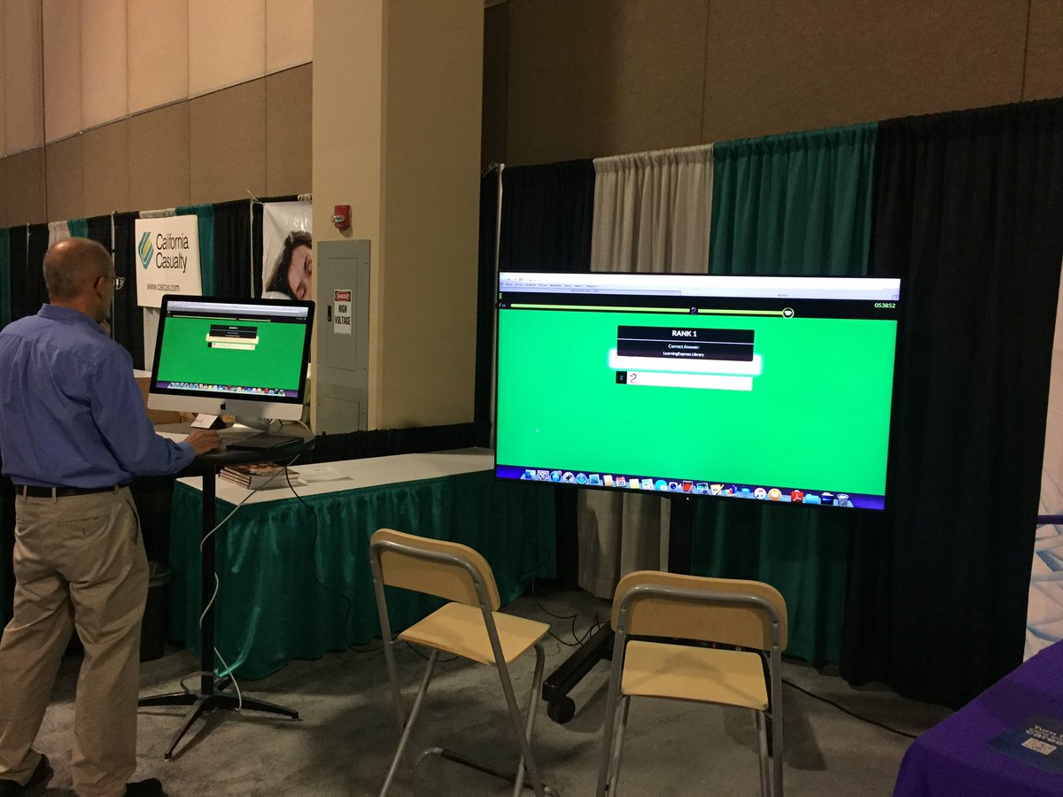 OnlineLyle's tweet photo. Who will win the @quizizz game and dinner for two from @uennews and @UENpd at #uea2016 ??? https://t.co/0rm5v18tP7