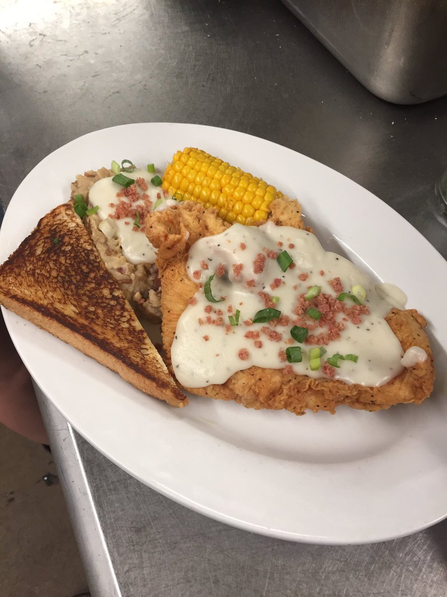 swamptails15's tweet photo. Is this what perfection tastes like? And it's only $5.99 today! #SwampTails #bcscajun https://t.co/QZ2UUohl0o
