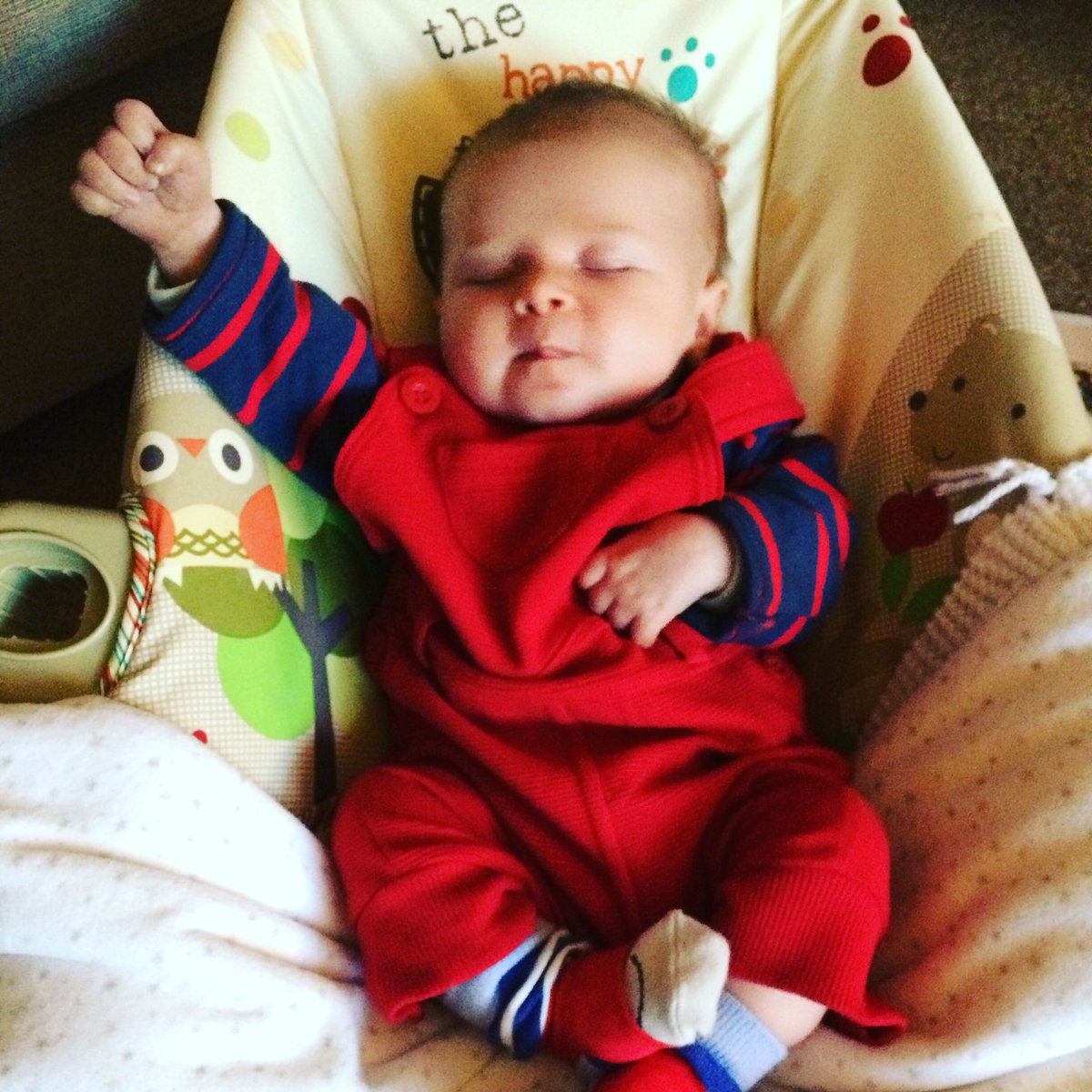 emmawarren31's tweet photo. Happy 6 weeks to me! @jointheelite colours! Hands up if you want a win at @SomBizAwards #fingerscrossed https://t.co/NdAi7B71Bq