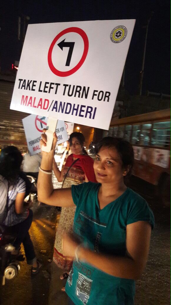Sarit64's tweet photo. Day5 of #ReclaimAkurliRoad & #volunteers still going strong! Amazing #solidarity @LOTOCitizens @RidlrMUM @mumbaitraffic https://t.co/g3qGjGTzKs