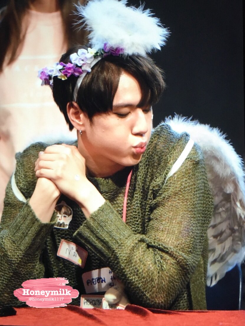 honeymilk1117's tweet photo. 161020 상암 팬싸인회 
귀…여워…👼
#유겸 #Yugyeom #GOT7 https://t.co/iJc9fu8WIq