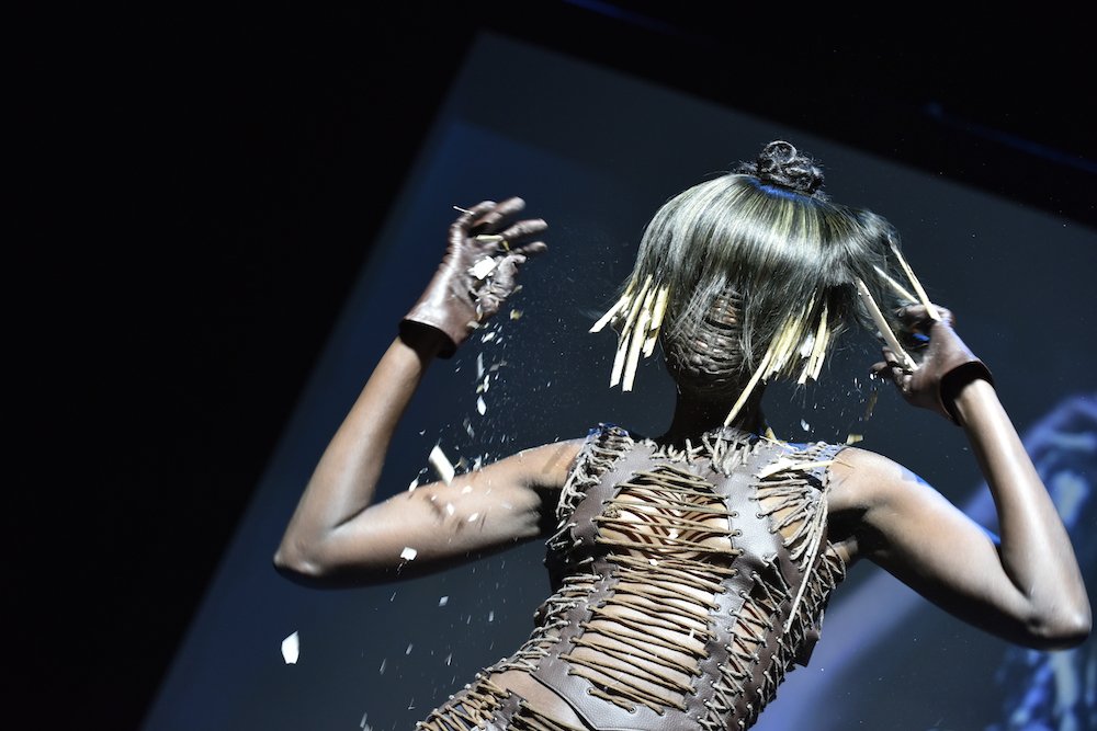 RespectforHair's tweet photo. The 5th and maybe the best #TributeShow16 happened on Sunday night, check the awe-inspiring pictures here: https://t.co/8NuuoOQhJD Wow! https://t.co/Hp4GGYo0Rk