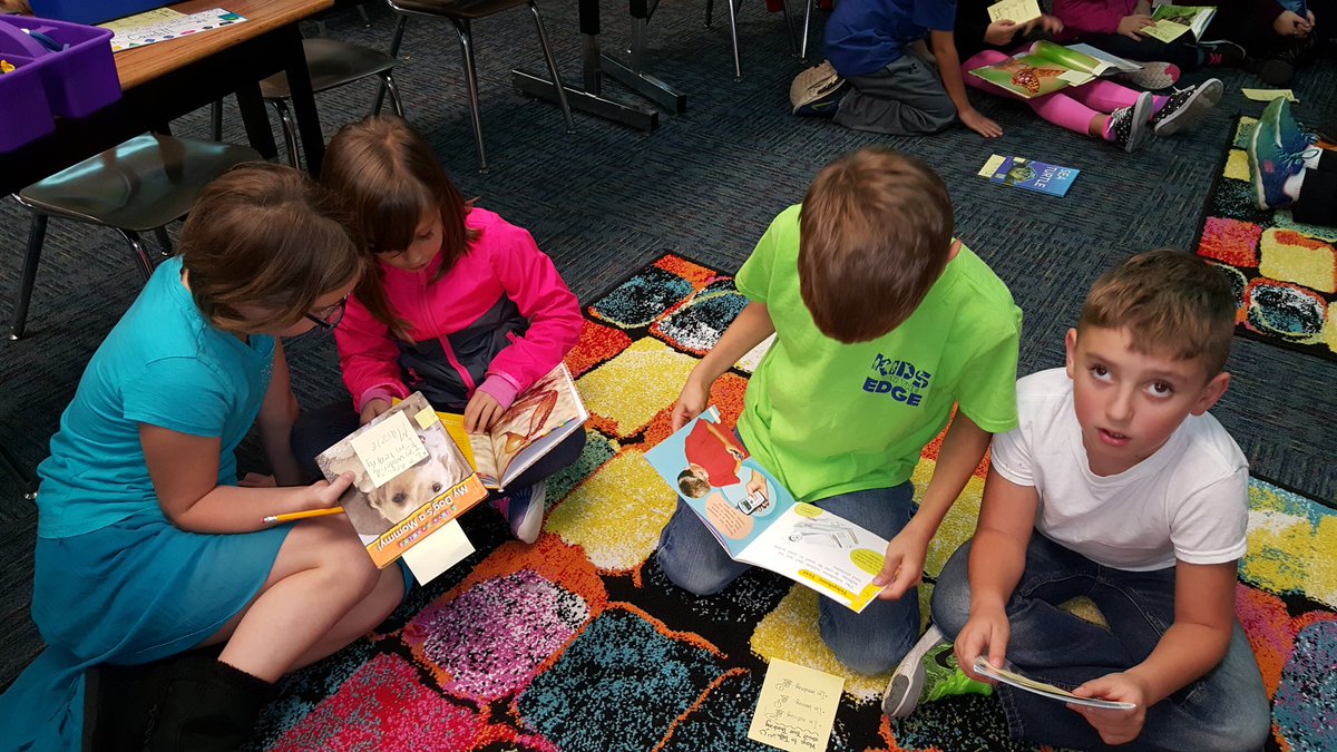 griffith2107's tweet photo. Finding surprises in our nonfiction books!#learningnewthingseveryday https://t.co/BHXOg0Pg3r