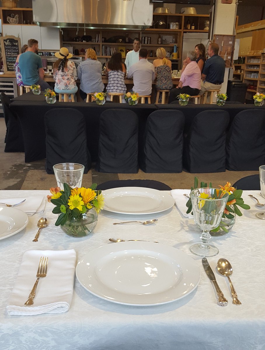1 spot left in our dinner class from 5:30-9pm tonight with  <a href="/FrankBrigtsen/">Frank Brigtsen</a>  call 504-430-5274 by 3pm.  Or book at thenoce.com/schedule/