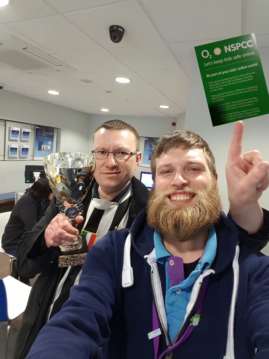 TD_Skipton's tweet image. Having some #O2SmallTalks with a local youth football coach! Magic! @lindasfjones  @EbyPatel  @TalkDirectLeeds