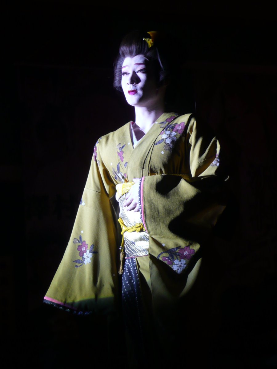 Bigmamu No Twitter べっぴんさんなイケメン見ながら おやすみなさい やっぱり千代丸座長の女形はホントに美しい 大衆演劇 千代丸劇団 沢村千代丸 Bigmamu No Twitter べっぴんさんなイケメン見ながら おやすみなさい やっぱり千代丸座長の女形はホントに美しい 大衆演劇 千代丸劇団 沢村千代丸
