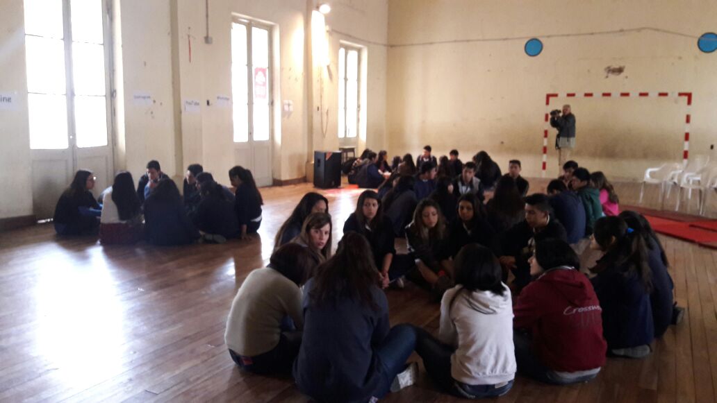 Gran convocatoria de Niños y Jóvenes en el Pre Foro de Niñez, Juventud y Derecho a la Comunicación.