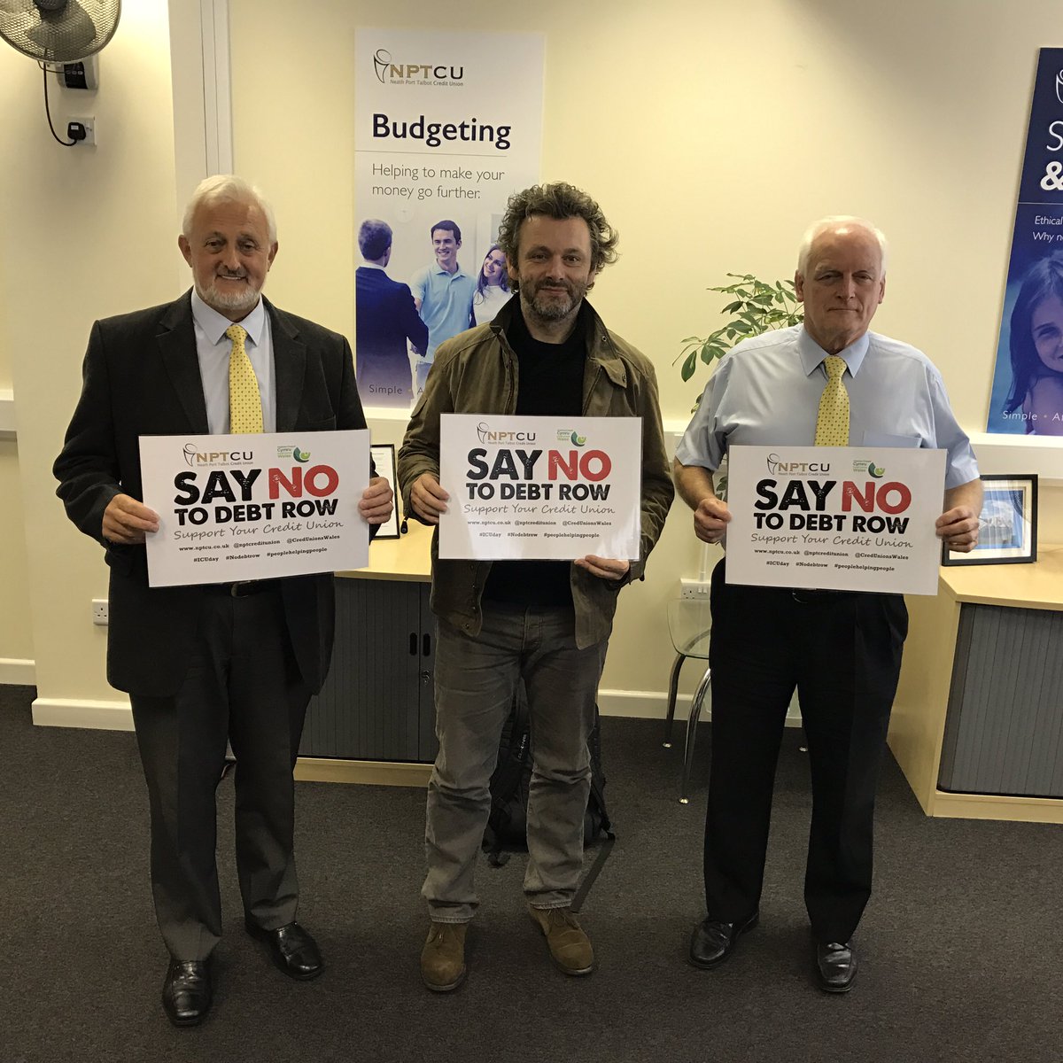 michaelsheen's tweet photo. More than third of young people have debt of almost Β£3,000 @money_advice reports #nodebtrow #ICUday @credunionswales https://t.co/NfiLOUbmSG