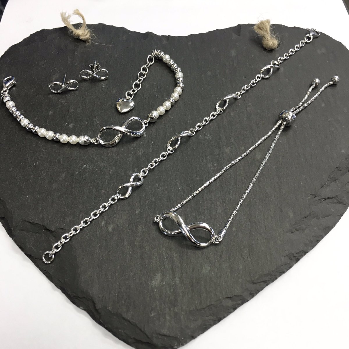 De'paul Jewellery (@depauljewellery) on Twitter photo NEW IN STOCK! The Infinity Collection by <a href="/hotdiamonds/">Hot Diamonds</a> ❤️#silverjewellery #hotdiamonds #giftideas #infinity #diamond NEW IN STOCK! The Infinity Collection by <a href="/hotdiamonds/">Hot Diamonds</a> ❤️#silverjewellery #hotdiamonds #giftideas #infinity #diamond