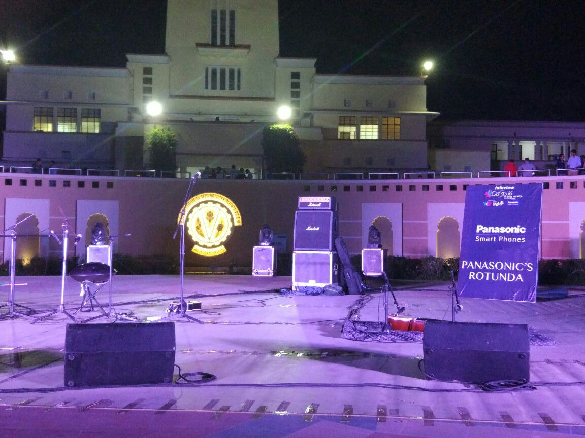 Pankaj11Rana's tweet photo. The stage and vibe is set for the international performances at #Panasonic's Rotunda at #EmbassyNight by @BitsOasis. https://t.co/JCkM9RoczN