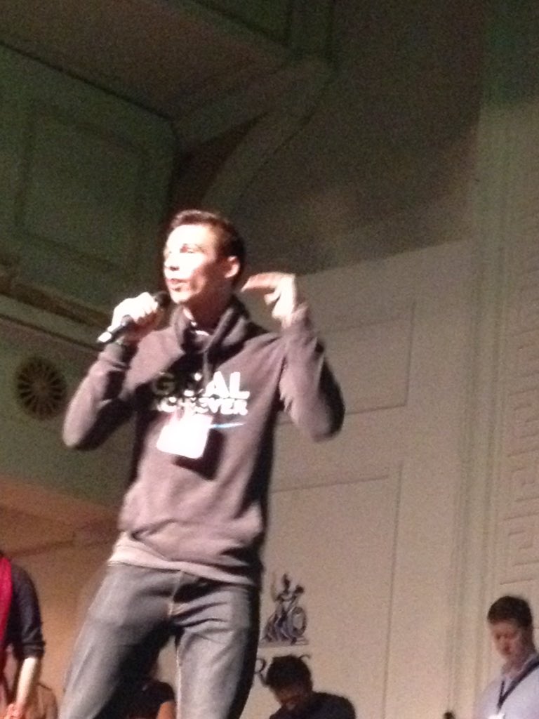 edotconnect's tweet image. @AddGoals helping us get to our goals great presentation @festivaluprise #UPteamGreen (for this round) 👍🏻👍🏻👍🏻