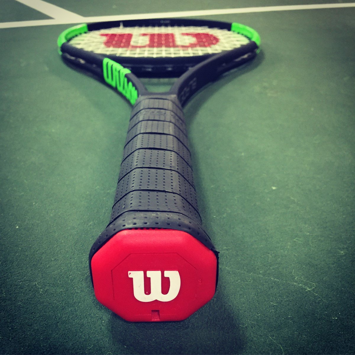 WilsonTennis's tweet image. Global Giveaway Time! Win the new Blade racket of your choice. Here's how: 1.FOLLOW our page 2. RETWEET this post. Good Luck!