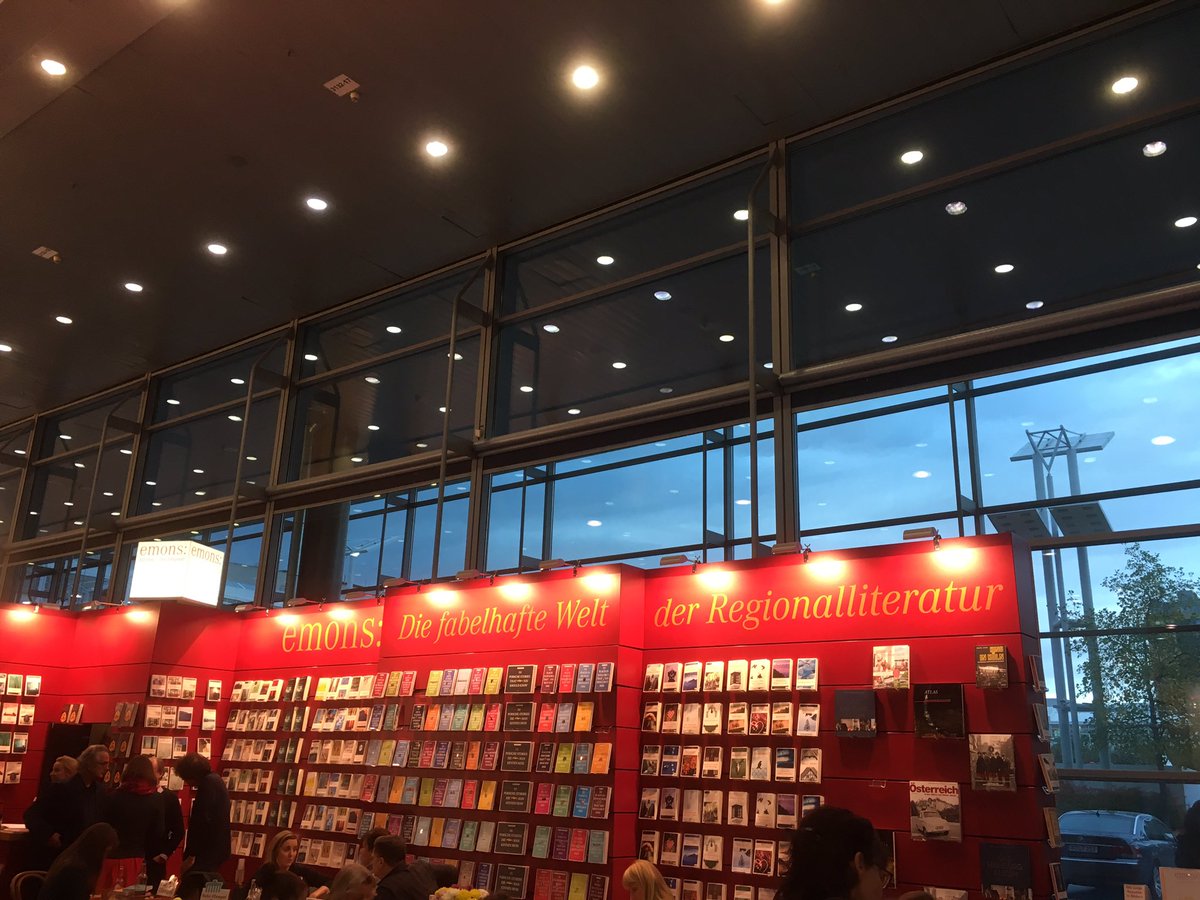 Ulrich_Soenius's tweet photo. Verlagsstadt #Köln bei der #FrankfurterBuchmesse gut vertreten.   #fbm16 @Book_Fair Auswahl @Greven_Medien #bachem @Emons_Verlag #cologne https://t.co/dUMRCGEgj0