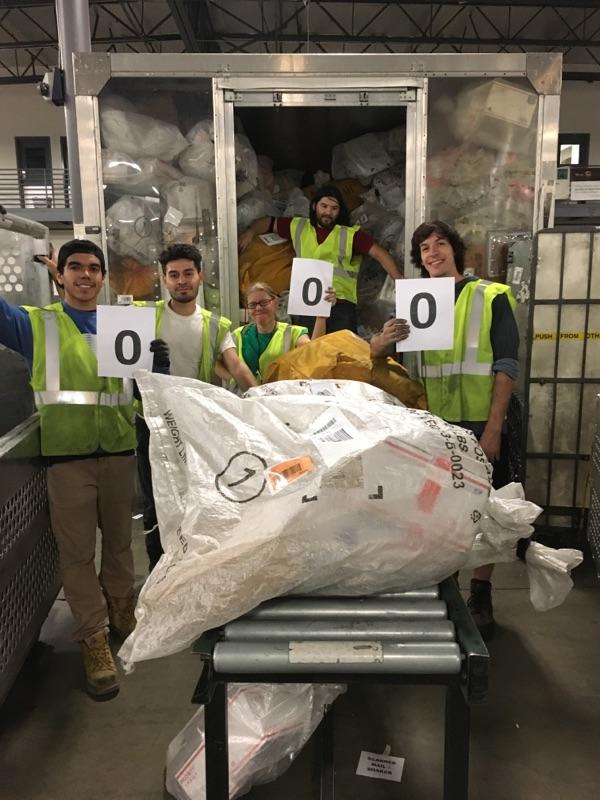 wrt9dth's tweet photo. Ont - Air Cargo https://t.co/CHwnwbrAL3