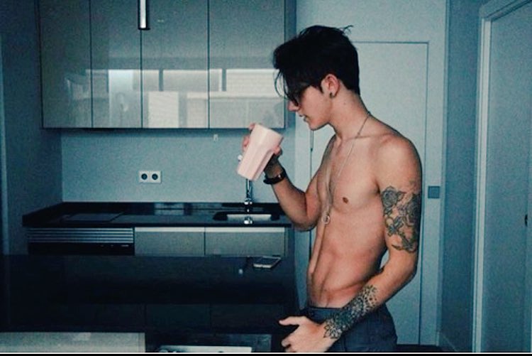 boyspiercings's tweet photo. Good morning https://t.co/F1hi9QpE5w