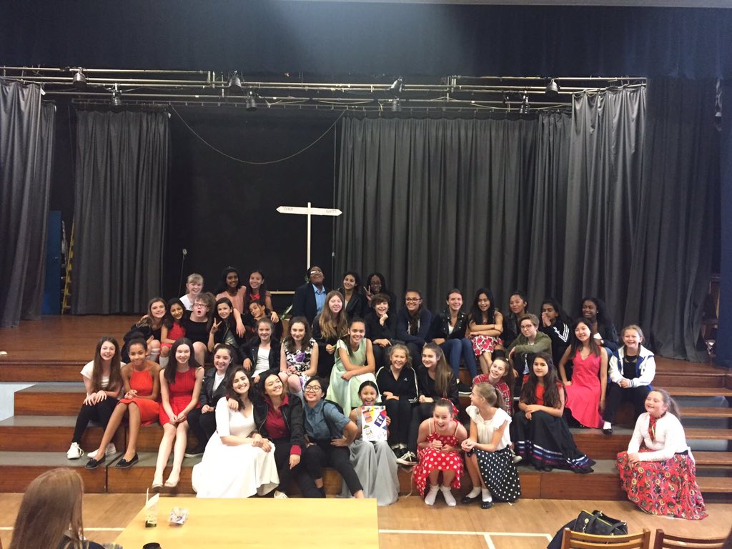 Whitbyshom's tweet photo. All ready for tomorrow!! So excited for everyone to see all our hard work!🐝🎉 https://t.co/8uxEeKLwBI