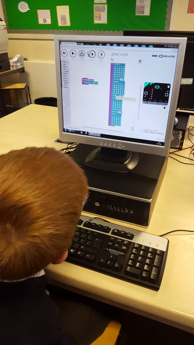 StAndrewsCoE's tweet image. "This is the coolest thing ever!" - Year 4 have enjoyed their Micro:Bit experience @codeweekUK #codeweek2016