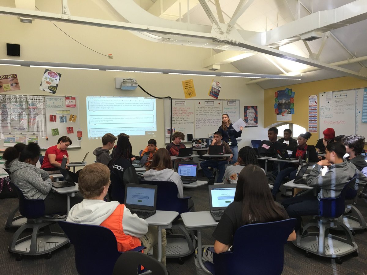 DpmedvedDaniel's tweet photo. @dsisd_dps LA students engaged in high tech Socratic seminars https://t.co/i6ZWZc2tEz