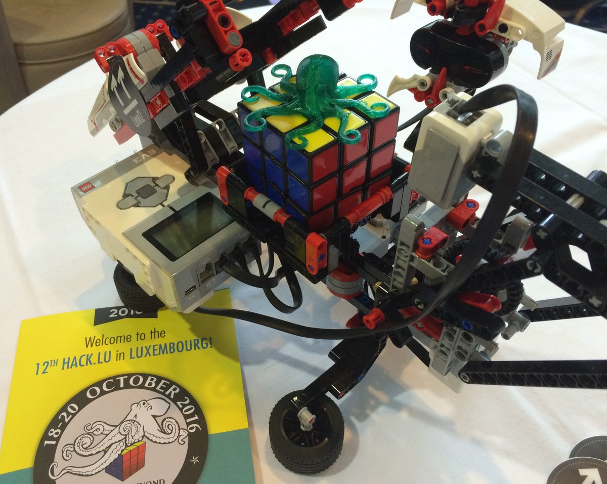 nH10_9's tweet image. Amazing experience today at my first @hack_lu! @syn2cat @CoderDojoLu @SteveClement @MarinaStephanov @GunstickULM @rafi0t #Luxembourg