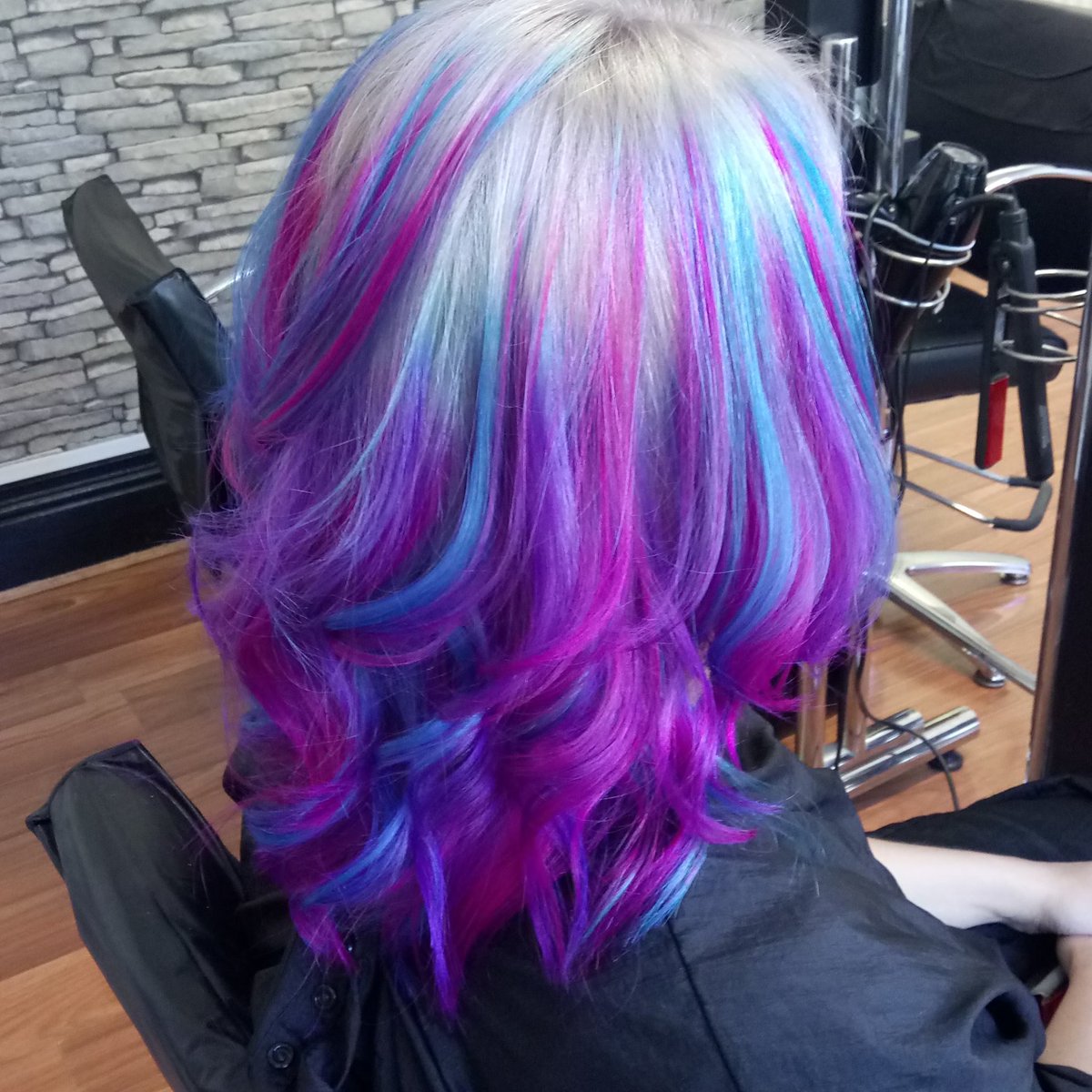 asphair's tweet photo. Mermaid hair goals! Sensational colour work by Rebecca Eastham using #ColourDynamics and #GothicSeries! #mermaidhair #unicornhair https://t.co/Buu0lURJg5
