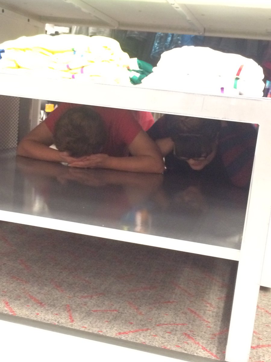 Mr_Target_'s tweet photo. The Great ShakeOut Drill 2016!! "Drop, Cover and Hold On" #ShakeShakeShake https://t.co/gbpnJyu9io