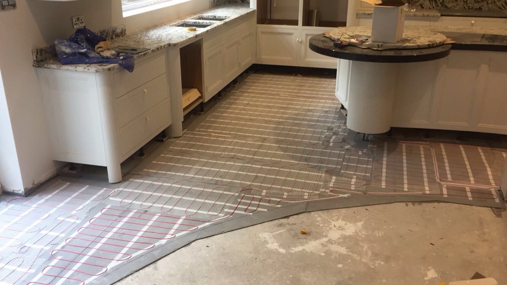 Under floor heating down ready for the levelling #northallertontilesandbathrooms