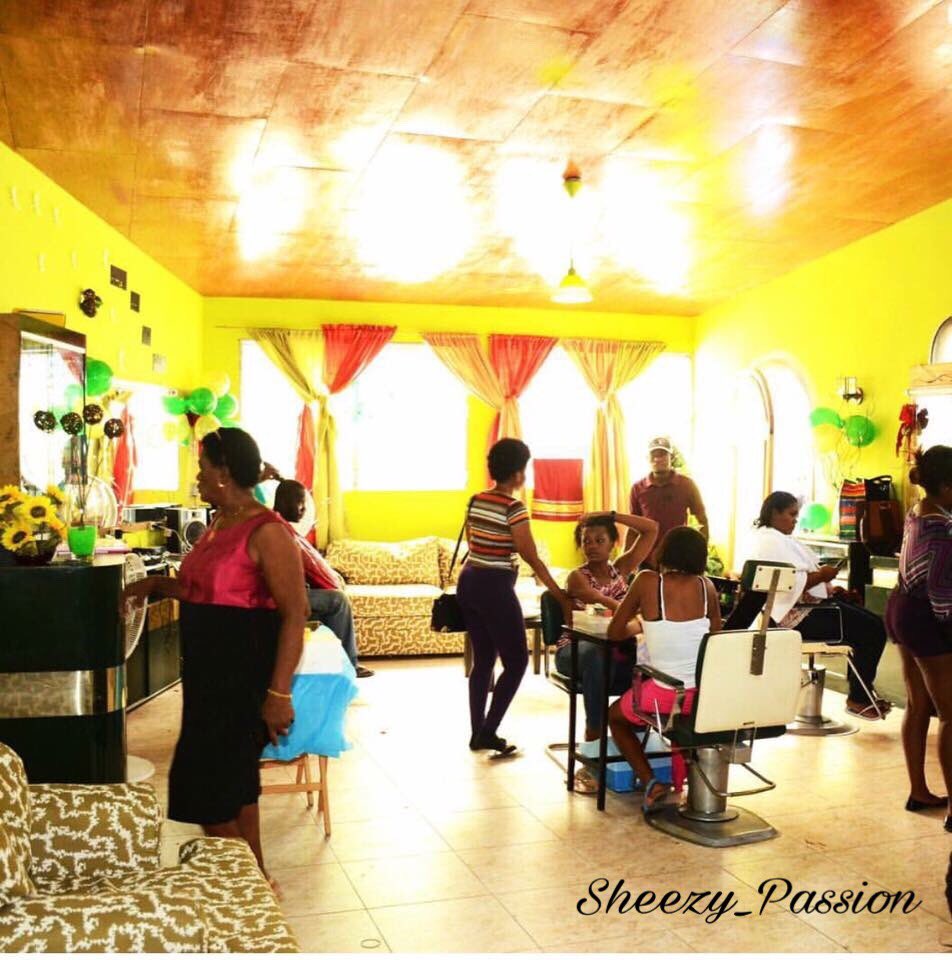 sheezy_passion's tweet photo. It's time to feel radiant and beautiful 💇🏻💅🏼💆🏻 #SheezyPassion https://t.co/ObOEDVThW0