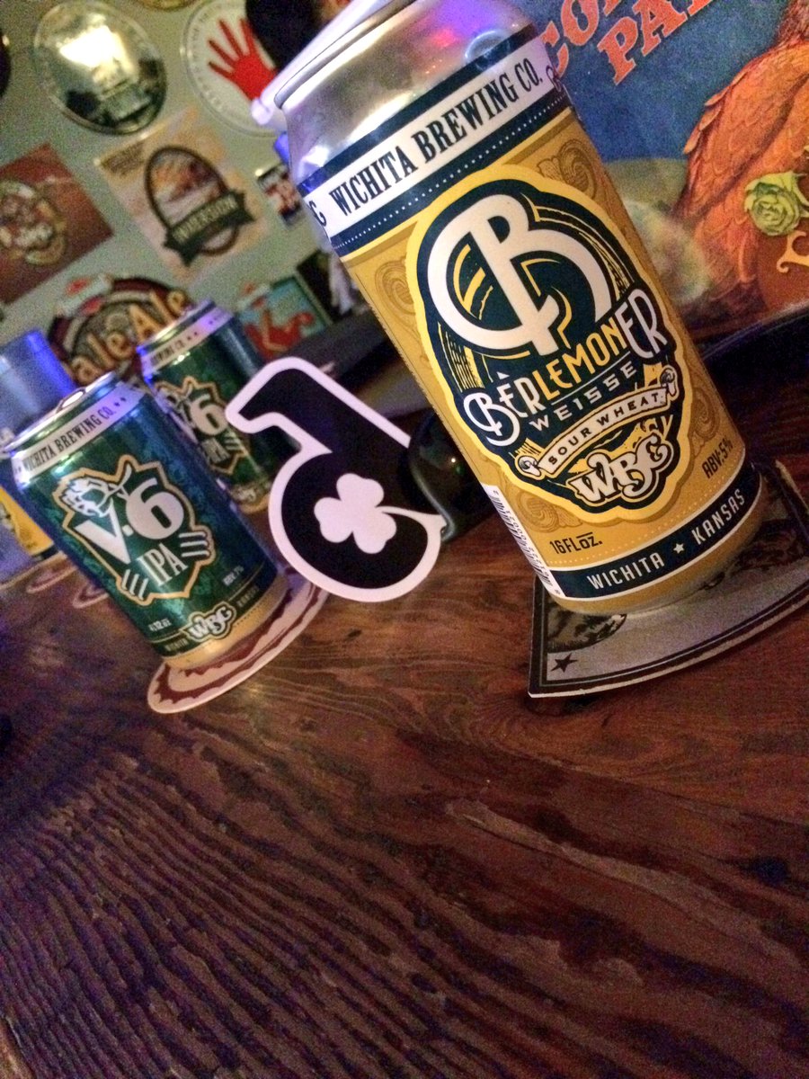 Lunch time done right <a href="/DempseysWichita/">Dempsey's Burger Pub</a> #craftbeer #burgersandbeer