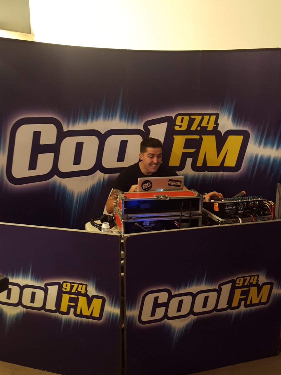 Sortsy's tweet photo. Loving the tunes @BELFASHIONWEEK @CoolFM #h&amp;b #sortedbysortsy https://t.co/N9ATqT6Osm