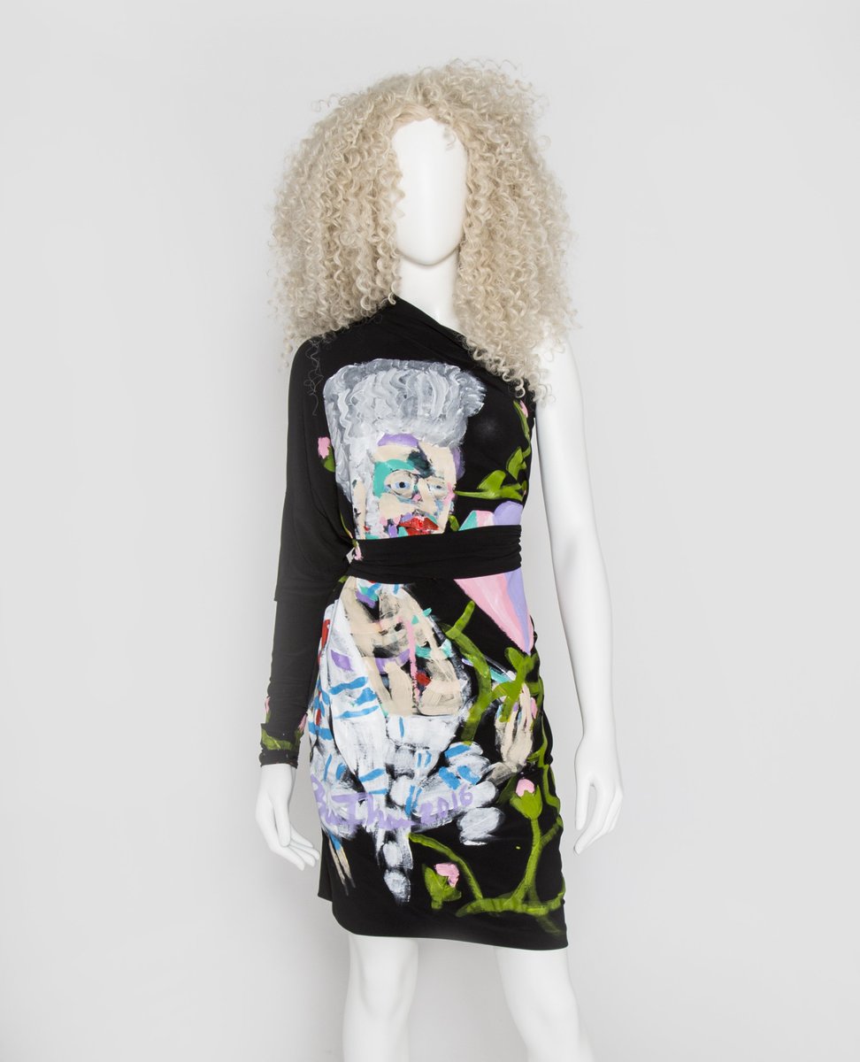 MO_MIAMI's tweet photo. Nov 27 to Dec 4:Join us for an exhibition with @DiamondsUnleash during
#ArtMiami with interpretations on the All in One @normakamali dress https://t.co/jGEOsoWqXX