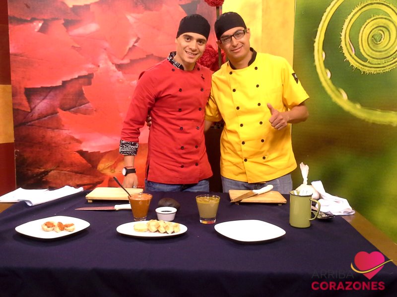 ACorazonesTV's tweet photo. #DiaInternacionalDelChef Gracias a los chef que son parte de #ArribaCorazones #FelizDía @chefmarysalas #LuisGerardo #DianaMagaña #ManuelM https://t.co/hcC4TBRC4b