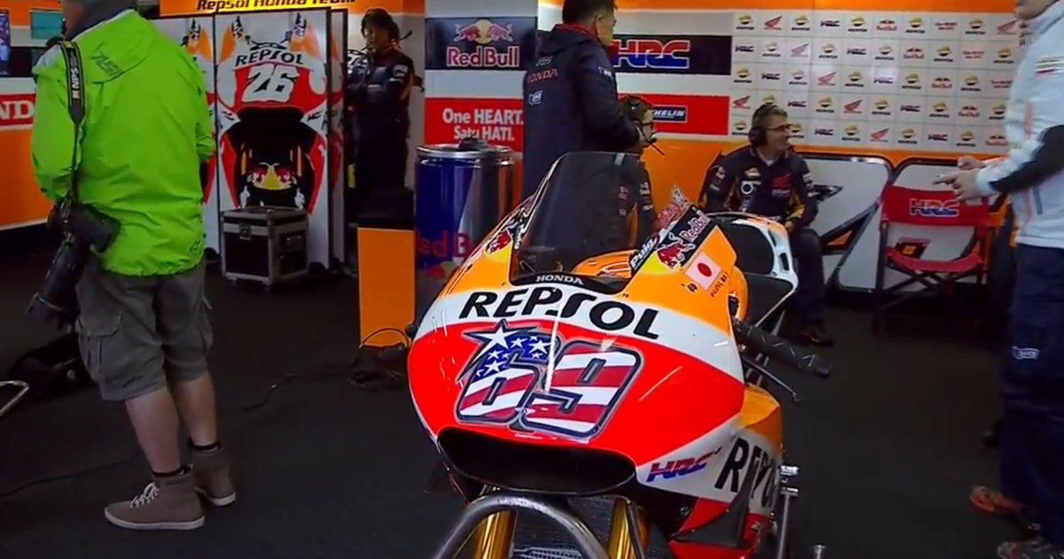 Nicky Hayden is about to start his first MotoGP weekend for Repsol Honda since 2008. #AustralianGP #MotoGP FP1 <a href="/NickyHayden/">Nicky Hayden</a>