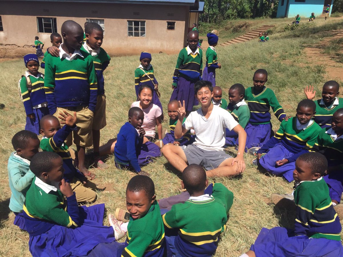 wing_mwing's tweet image. Cultural connections made #developingConfidence in Tanzania #GlobalCitizens @aishongkong #AdventureWeek2016 @HHodgkin_AIS