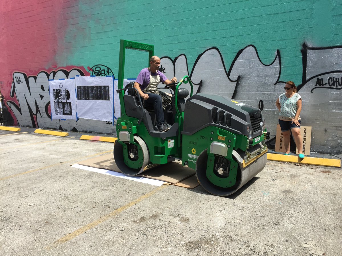 girlsclubFLL's tweet photo. HUGE workshop this weekend! Join #isprojects for #largeformat relief workshop, then #steamroller w/ us at #SPF16 https://t.co/sK5whqN9C3 https://t.co/nS7rJkfUeY