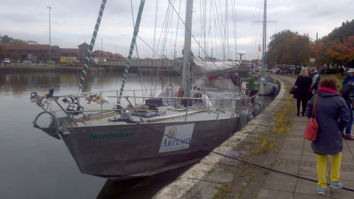 GreatWhiteCon's tweet photo. #Northabout arrives back in #Bristol, with plenty of cameras watching. Conditions today were a lot less challenging than in the #Arctic! https://t.co/BxDnEjy6Yz