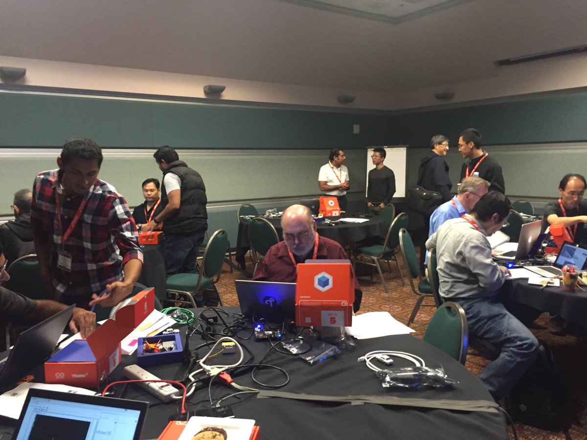 @SamsungIoT Samsung ARTIK workshop in IoT Tech Expo. We are expecting another full house