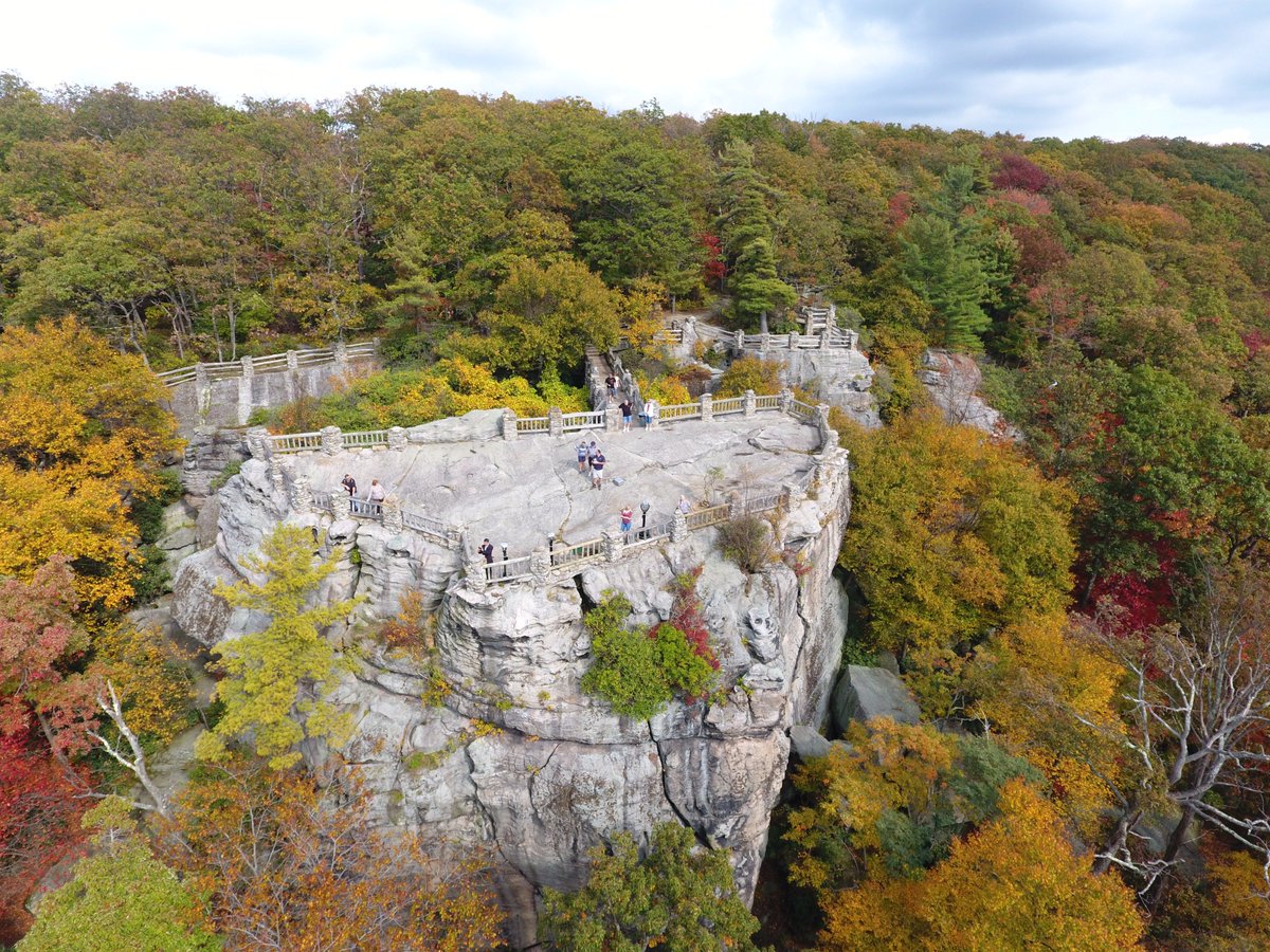 WVUDavisDrone's tweet photo. Come see what I see..  A new view of Coopers Rock  #myfirstTweet @wvudavis @WVUSNR https://t.co/S0DmmsugQk