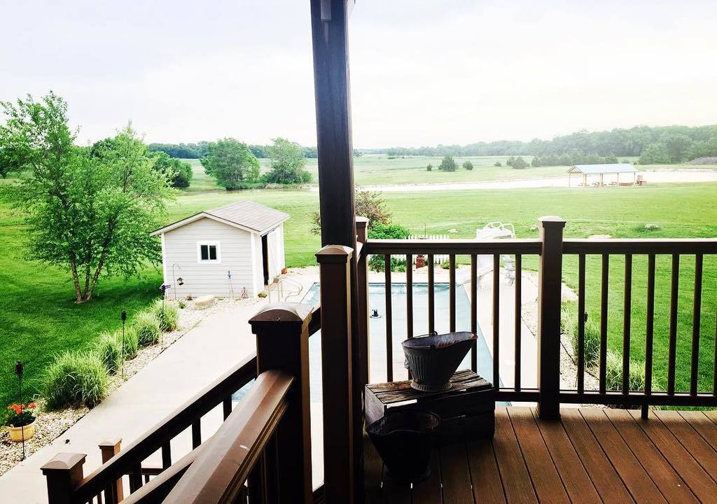 KansasTourism's tweet photo. #KansasCity My morning view outside my bedroom door. The birds are chirping and all is calm….. For now! They have p… https://t.co/fTqCV7bsIa