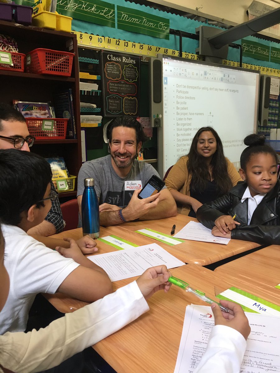 NatalieFratto's tweet photo. @ajmills6 explaining the importance of establishing a recurring revenue stream #NYCTechGivesBack @SVB_Financial https://t.co/GSCChVWkHc