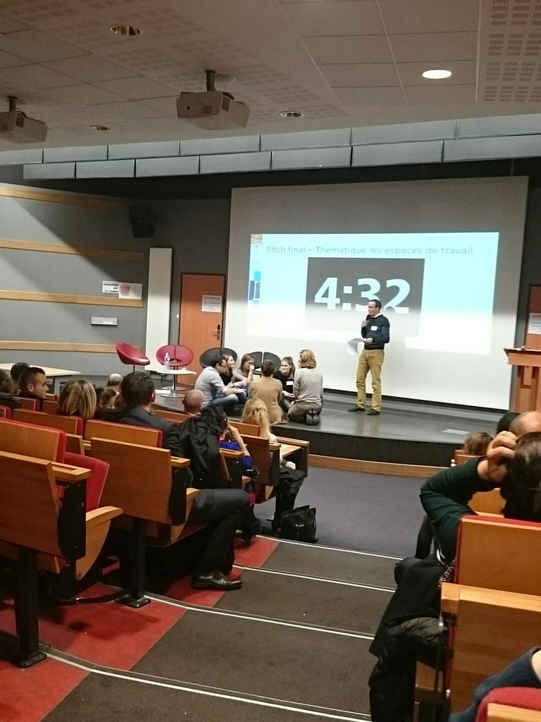 Humaninnov's tweet image. Le jury de professionnels a délibéré, place à la finale avec l&apos;exercice du #pitch ! #lab_interge